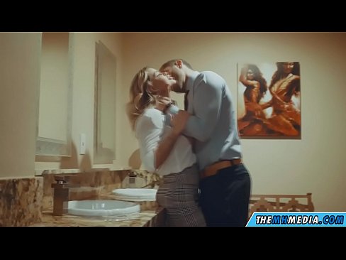 ❤️ Kun povekas blondi viettelee sinut julkisessa vessassa ❤❌ Super seksi at fi.tube-sexer-com.ru